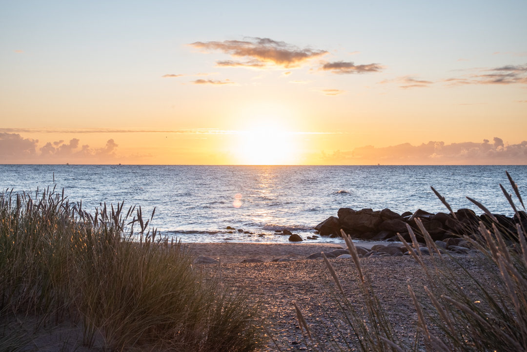 Sonnenaufgang am Strand von Grenen